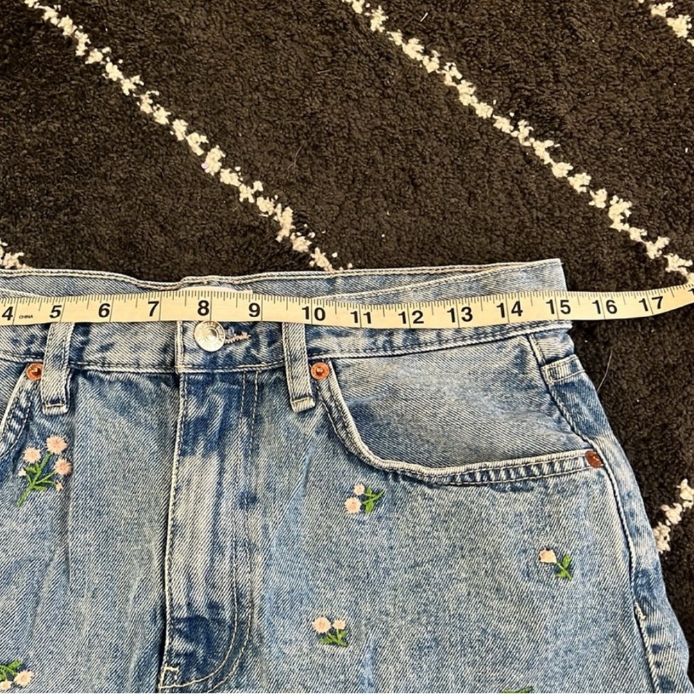 💐MANGO Denim Mini Skirt with Pink Flowers 💐 - Picture 10 of 11